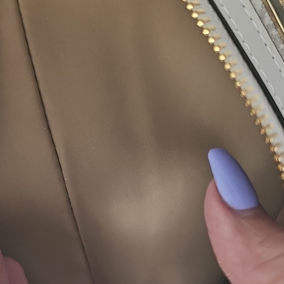 Crossbody Sling Mk - Picture 4 of 8